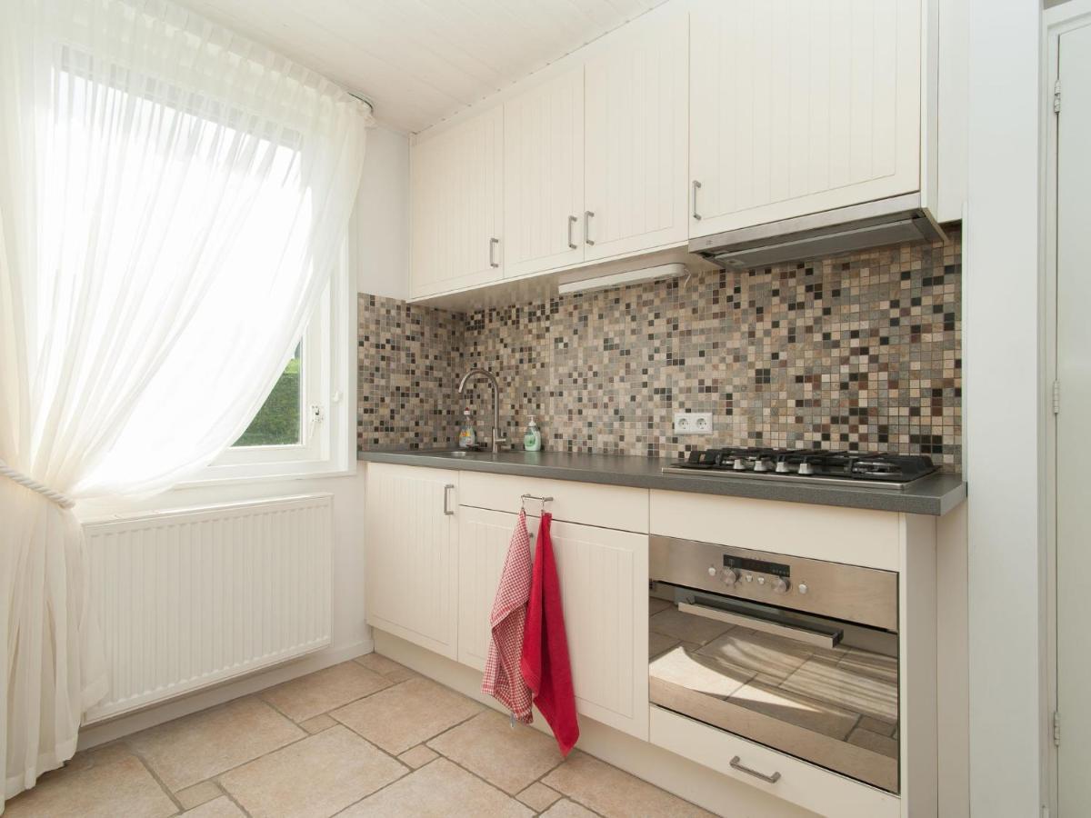 Cozy Holiday Home In Julianadorp With Garden Exterior foto