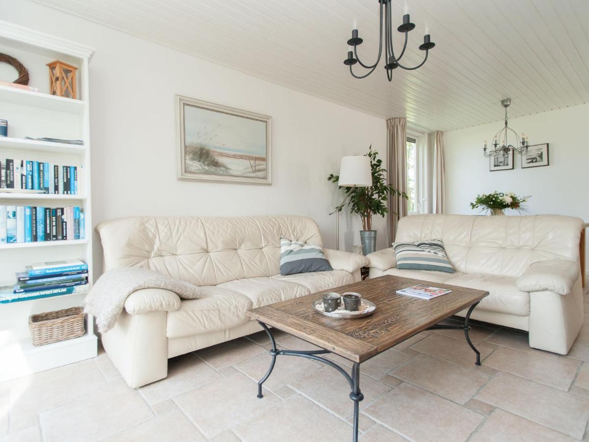 Cozy Holiday Home In Julianadorp With Garden Exterior foto
